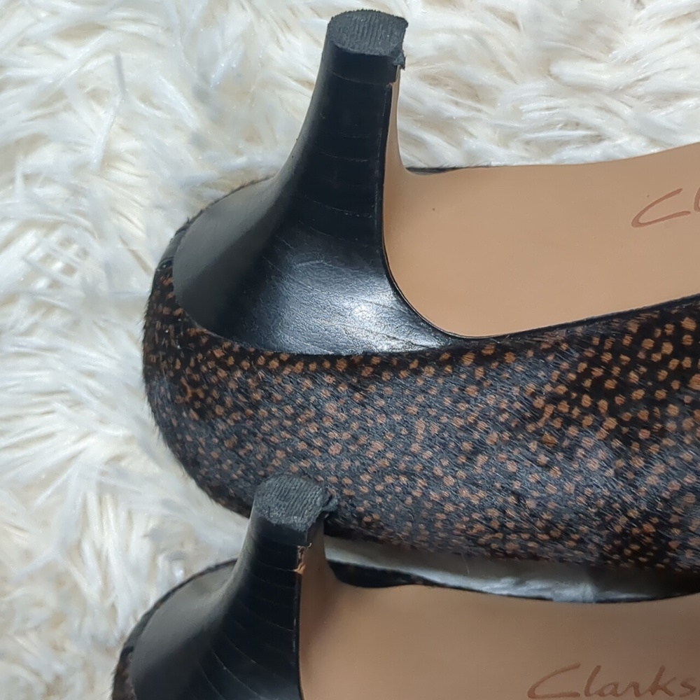 Clarks Artisan Leopard Calf Hair Animal Print Heels Pumps Leather Hair Size 7.5 - Picture 11 of 12